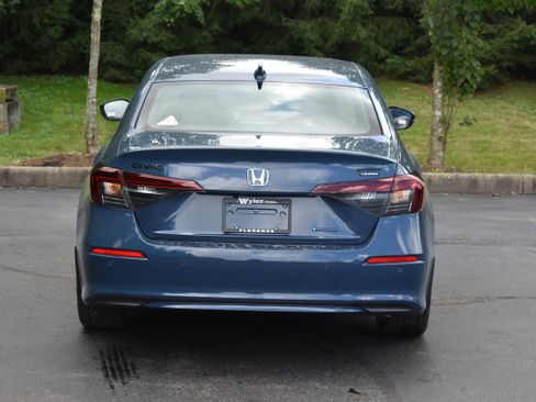 New 2026 Honda Civic Sport Touring image 7