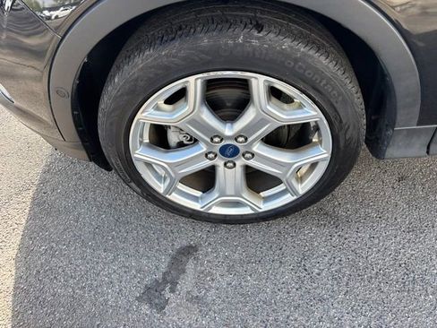 Used 2019 Ford Escape Titanium AWD/4WD image 48