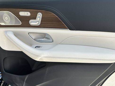 New 2026 Mercedes-Benz GLS 450 4MATIC image 18