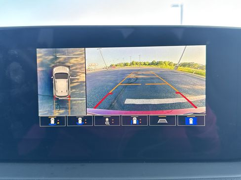 Certified 2024 Buick Encore GX Avenir w/ Avenir Technology Package AWD/4WD image 17