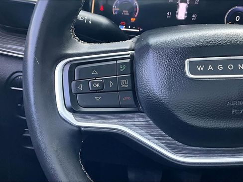 Used 2022 Jeep Wagoneer Series III w/ Premium Group I AWD/4WD image 25
