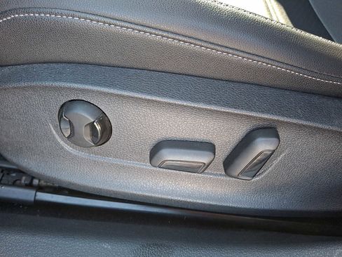 Used 2020 Volkswagen Passat 2.0T SE image 11