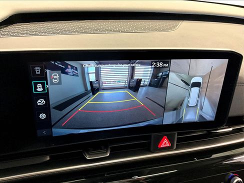 Used 2025 Kia Carnival SX Prestige FWD image 38