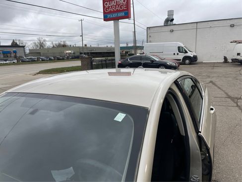 Used 2018 Ford Fusion SE w/ Fusion SE Technology Package image 16