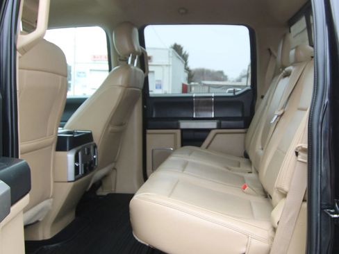 Used 2019 Ford F250 Lariat w/ Lariat Value Package image 11