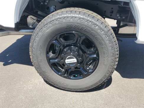 Used 2025 Ford F250 XL w/ STX Appearance Package image 5