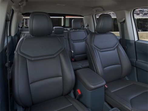 New 2025 Ford Maverick Lariat w/ Black Appearance Package image 10