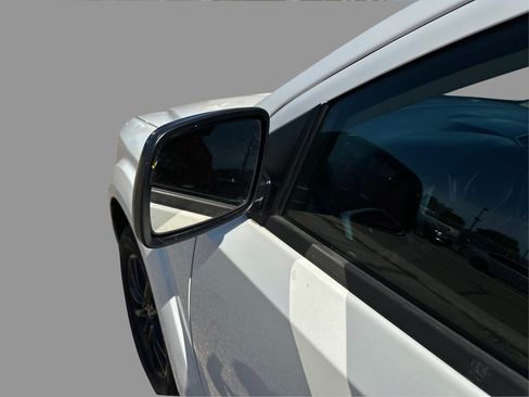 Used 2019 Dodge Journey SE w/ Connectivity Group FWD image 36