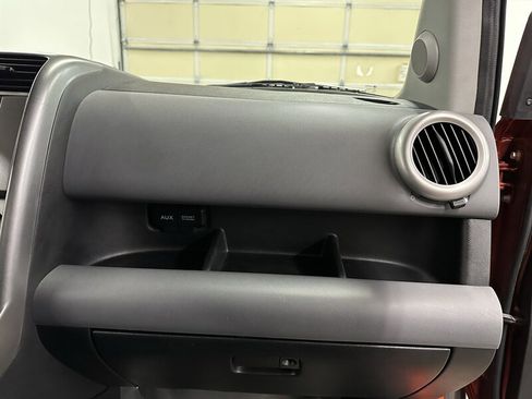 Used 2004 Honda Element EX image 30