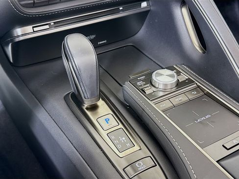 Certified 2022 Lexus LC 500 Convertible w/ Touring Package image 18