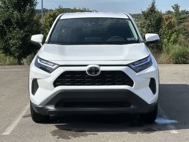 Used 2023 Toyota RAV4 LE AWD/4WD image 28