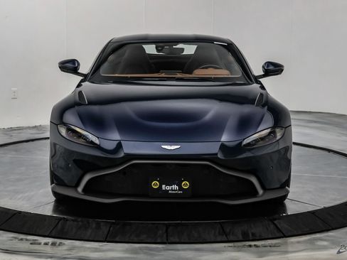 Used 2020 Aston Martin V8 Vantage Coupe RWD image 28