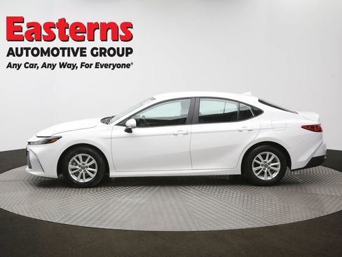 Used 2025 Toyota Camry LE FWD image 60