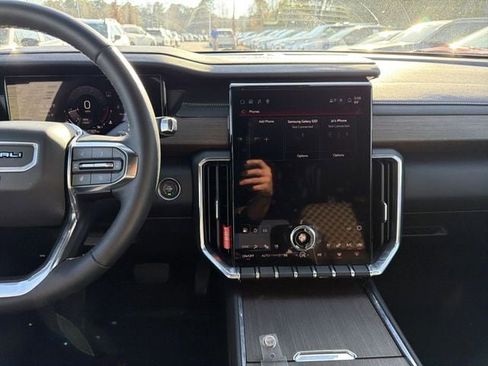 Used 2025 GMC Acadia Denali image 14