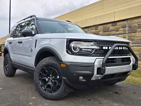 New 2026 Ford Bronco Sport Outer Banks w/ Sasquatch Outer Banks Package AWD/4WD image 47