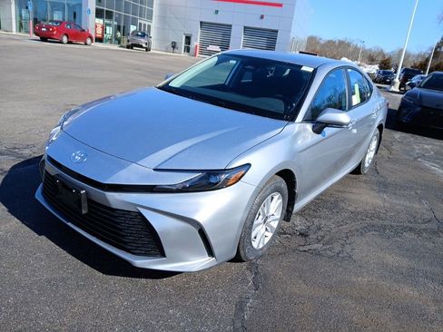 New 2026 Toyota Camry LE image 2