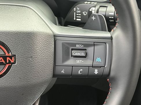 Used 2025 Nissan Rogue SV AWD/4WD image 21