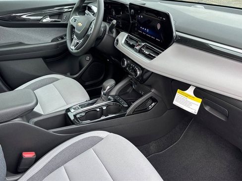 New 2026 Chevrolet TrailBlazer LT image 16