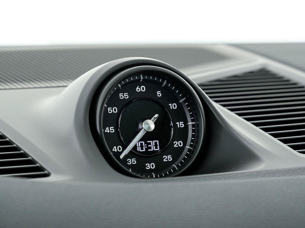 Used 2026 Porsche Cayenne Coupe AWD/4WD image 17