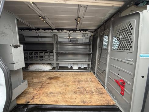 Used 2019 Chevrolet Express 2500 w/ Driver Convenience Package image 23