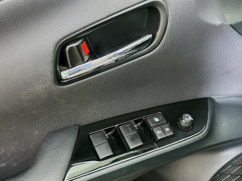 Used 2021 Toyota Prius L Eco w/ Carpet Mat Package (TMS) FWD image 15