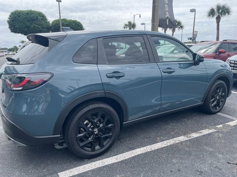 Used 2024 Honda HR-V Sport image 4