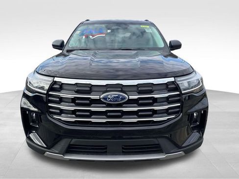 New 2026 Ford Explorer Active w/ Active Comfort Package image 2