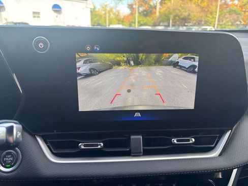 Used 2025 Chevrolet Equinox LT image 17