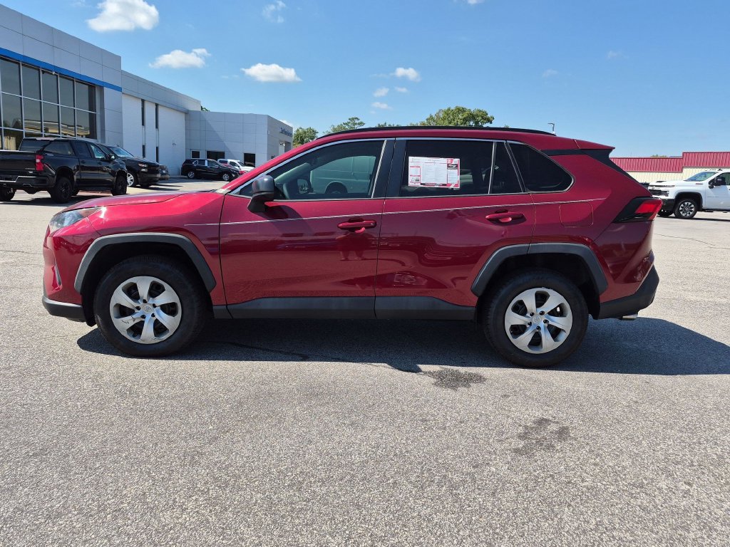 Used 2020 Toyota RAV4 LE FWD image 7