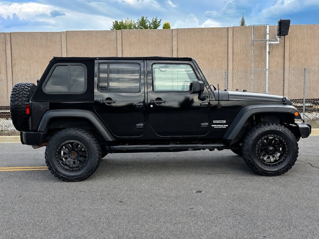 Used 2011 Jeep Wrangler Unlimited Sport AWD/4WD image 6