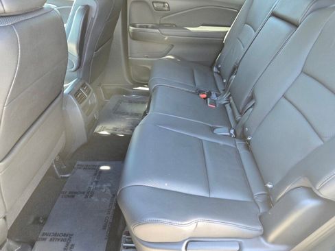 Certified 2023 Honda Passport EX-L image 12