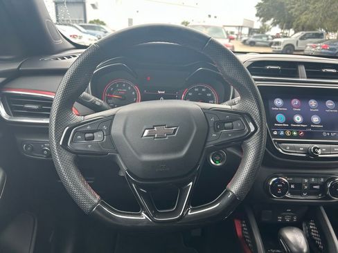 Used 2021 Chevrolet TrailBlazer RS w/ Technology Package image 19