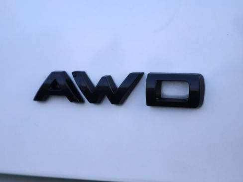 Used 2022 Kia Sportage Nightfall Edition image 6