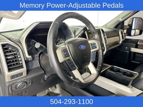 Used 2019 Ford F250 Lariat w/ Lariat Ultimate Package AWD/4WD image 10