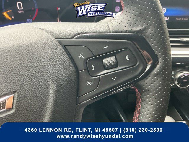 Used 2024 Chevrolet Trax RS FWD image 21