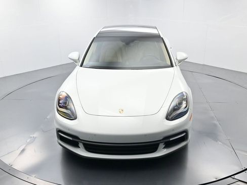 Used 2019 Porsche Panamera image 43