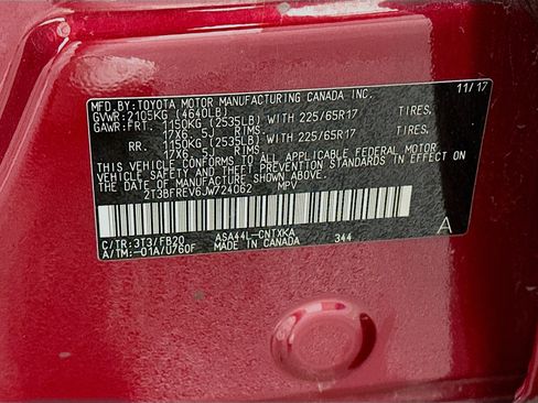 Used 2018 Toyota RAV4 LE w/ Carpet Mat Package AWD/4WD image 12