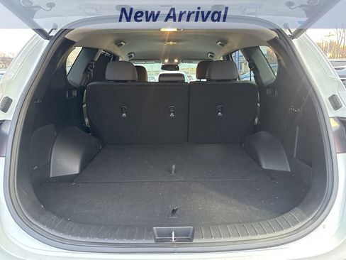 Used 2019 Hyundai Santa Fe SEL image 9