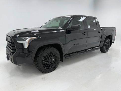 Used 2025 Toyota Tundra SR5 image 5