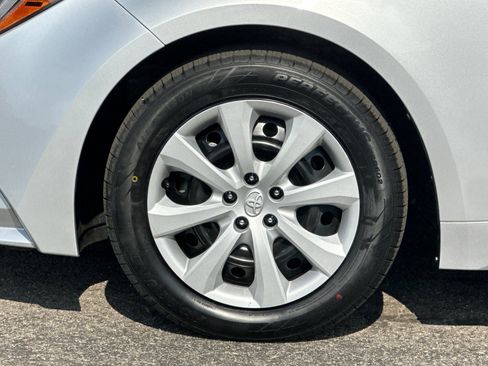 Used 2023 Toyota Corolla LE w/ Carpet Mat Package (TMS) image 23