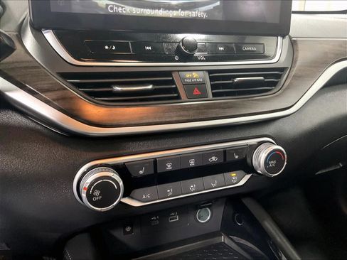 Certified 2023 Nissan Altima 2.5 SV w/ SV Premium Package image 26