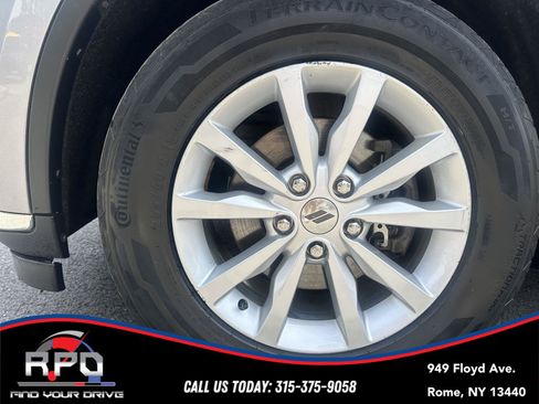 Used 2019 Dodge Durango SXT w/ 3rd Row Seating Group AWD/4WD image 10