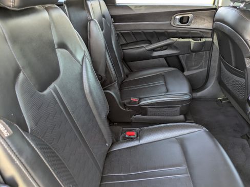 Certified 2024 Kia Sorento SX AWD/4WD image 14
