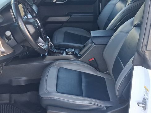 Used 2022 Ford Bronco Outer Banks AWD/4WD image 13