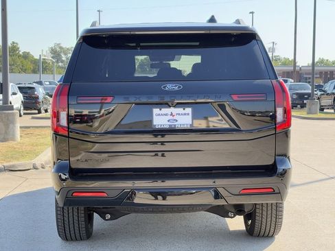 New 2025 Ford Expedition Platinum w/ Stealth Performance Package image 44