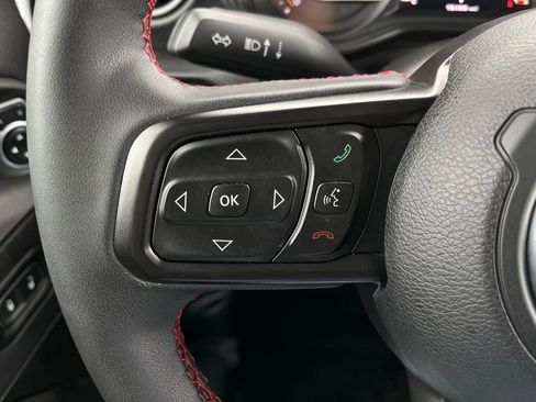 Used 2024 Jeep Gladiator Rubicon AWD/4WD image 15