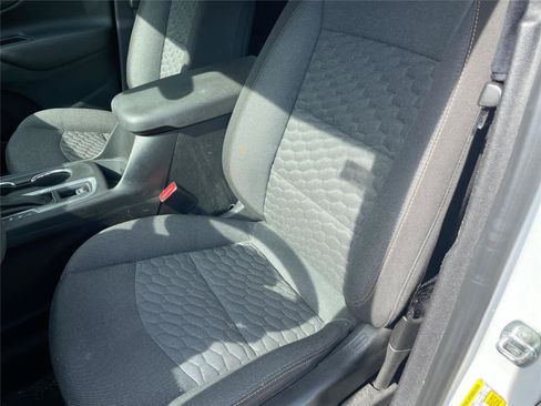 Used 2018 Chevrolet Equinox LT AWD/4WD image 12