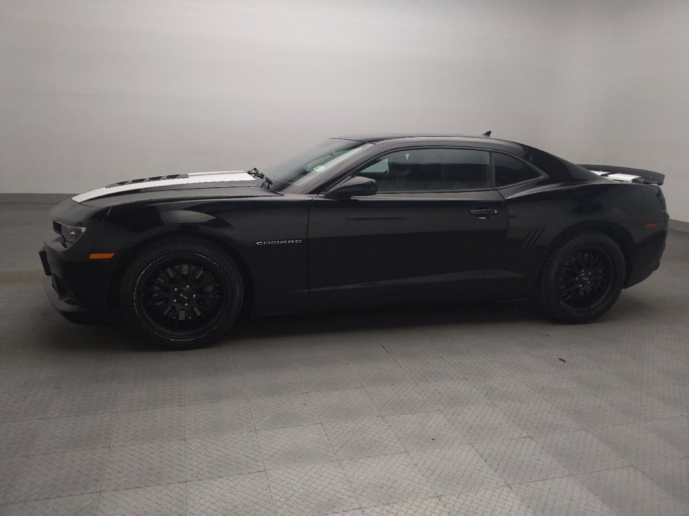 Used 2014 Chevrolet Camaro SS w/ RS Package RWD image 2