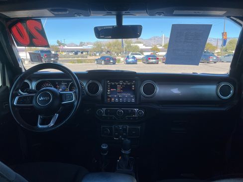 Used 2020 Jeep Gladiator Overland image 20