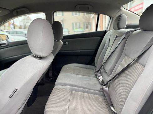 Used 2010 Nissan Sentra 2.0 SR w/ Convenience Pkg image 11